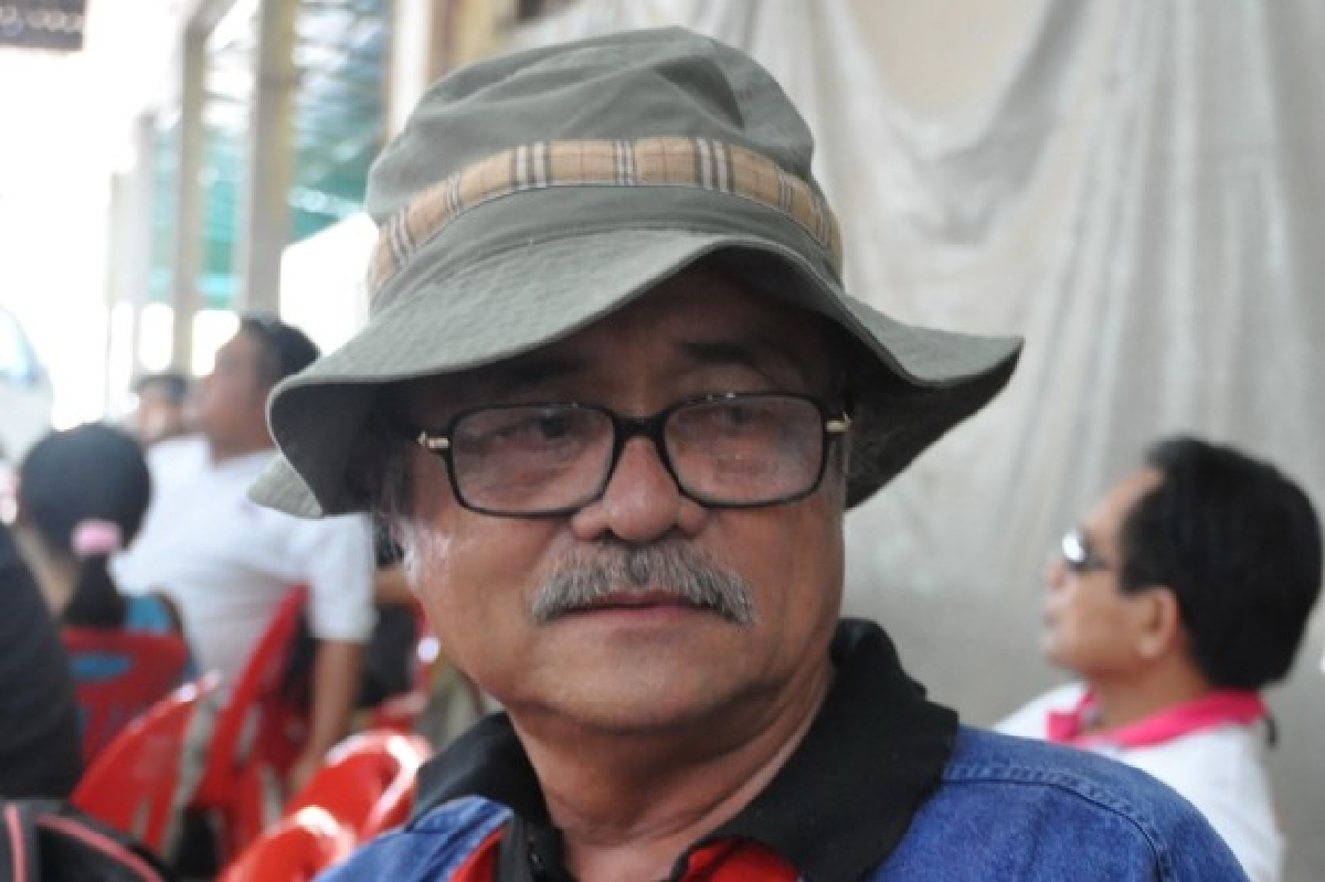อดีตสส.เพื่อไทยเข้ามอบตัวหลังเจอหมายจับ อดีตสส.เพื่อไทยเข้ามอบตัวหลังเจอหมายจับ
