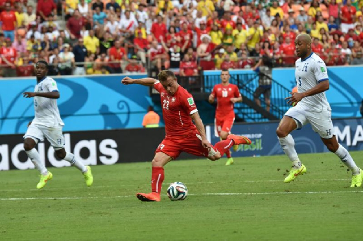 Out-of-this world Messi stars again; Argentina, Nigeria, France, Switzerland advance