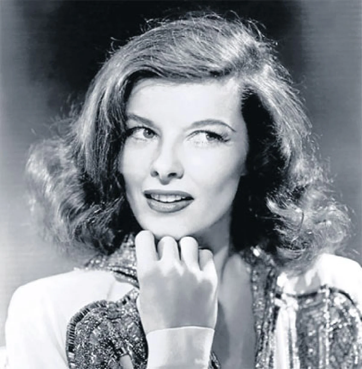 29 มิ.ย. 2003 แคทารีน เฮปเบิร์น เสียชีวิตในวัย 96 ปี