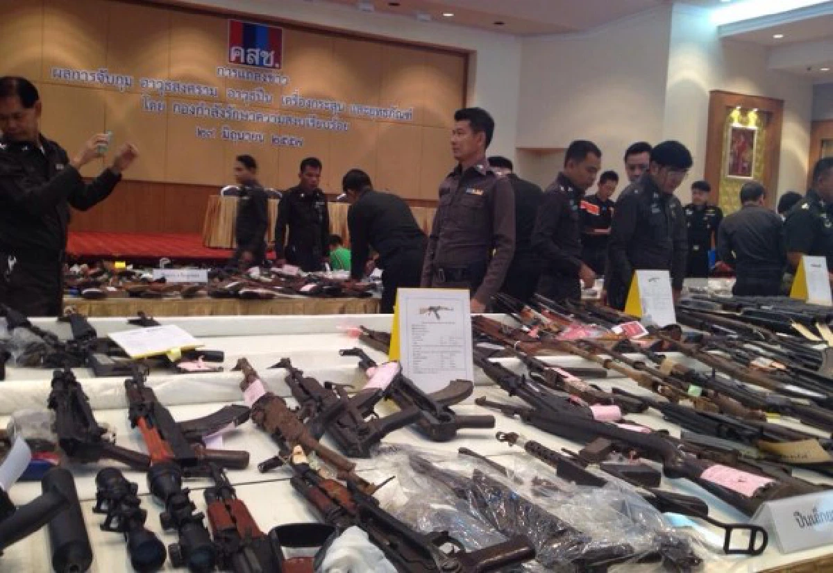 คสช.แถลงผลจับอาวุธโชว์ปืน-ระเบิดกว่าพันรายการ