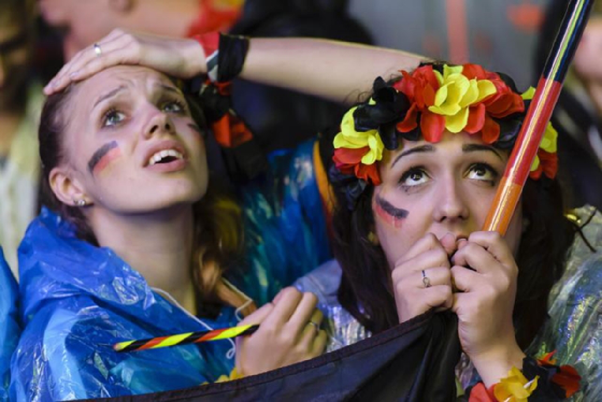 Germany, France struggle but win over African opponents