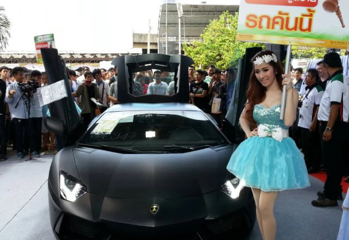 ประมูลรถหรูกรมศุลฯกร่อย!คนรวยผวาเจอตรวจภาษี