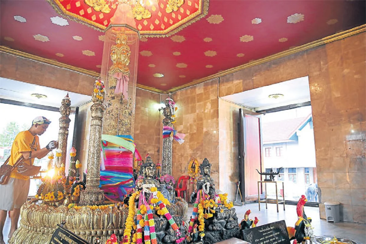 ปั่นกลางคืน ตื่นเมืองคอน