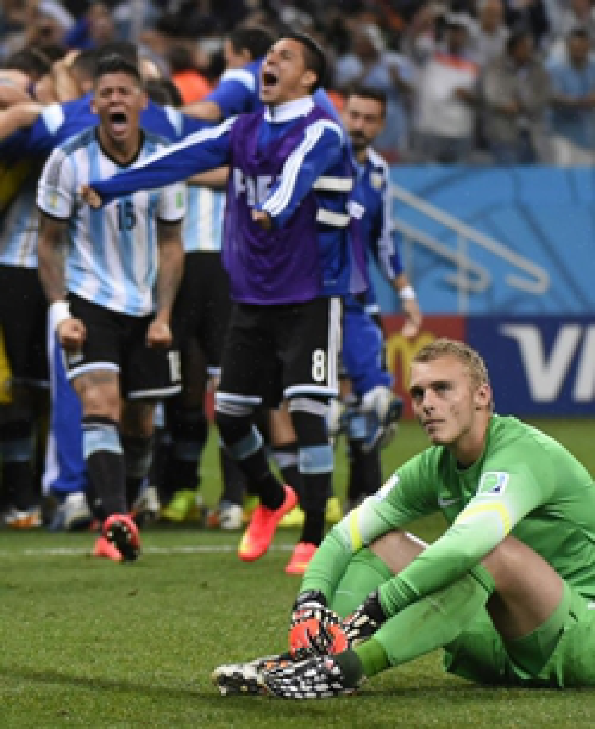 Romero sends Argentina into finals