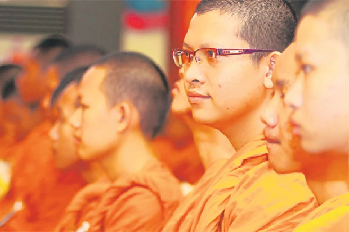 สามเณรธรรมาสน์ทอง...บันไดสู่นักเทศน์มืออาชีพ