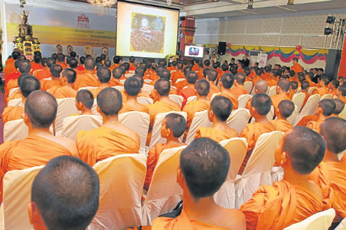 สามเณรธรรมาสน์ทอง...บันไดสู่นักเทศน์มืออาชีพ