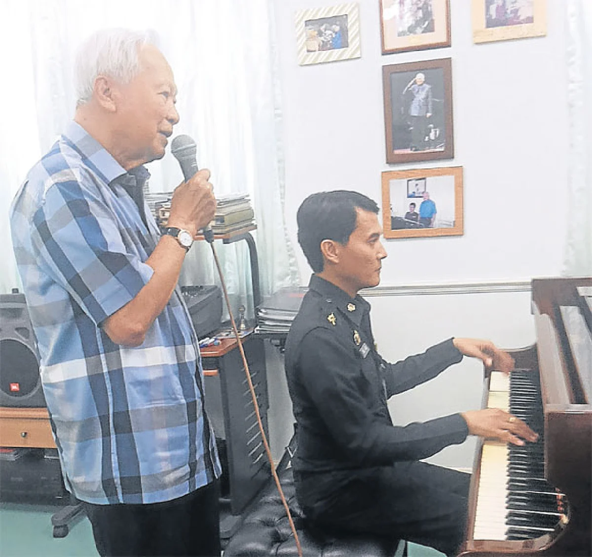 12 ปีในรั้วสี่เสาฯ พ.ต.วิวัฒน์ ครูเปียโน พล.อ.เปรม