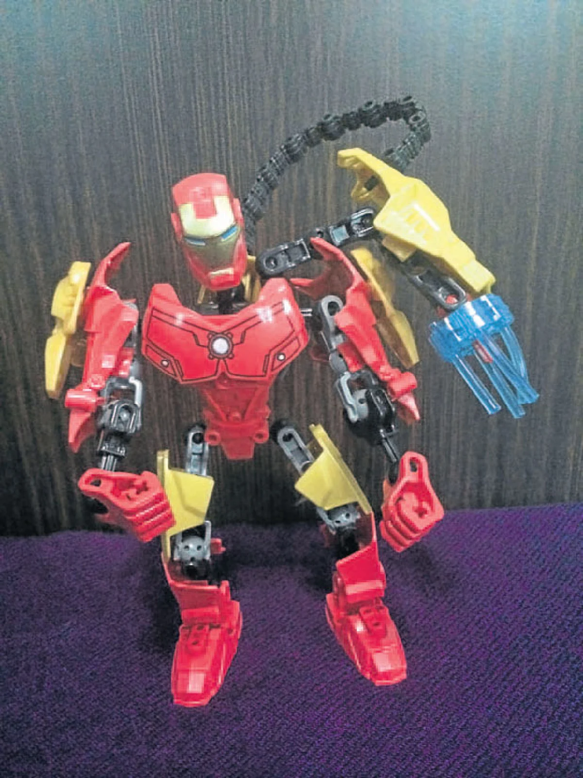 ไปเยี่ยม (ห้อง) หุ่นแสนรัก โลกการ์ตูนของชยพล บุนนาค