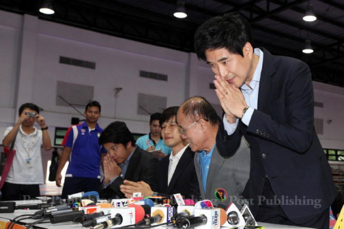 "โค้ชเช"ขอโทษทุกฝ่ายย้ำลงโทษเหตุห่วงวินัยนักกีฬา "โค้ชเช"ขอโทษทุกฝ่ายย้ำลงโทษเหตุห่วงวินัยนักกีฬา