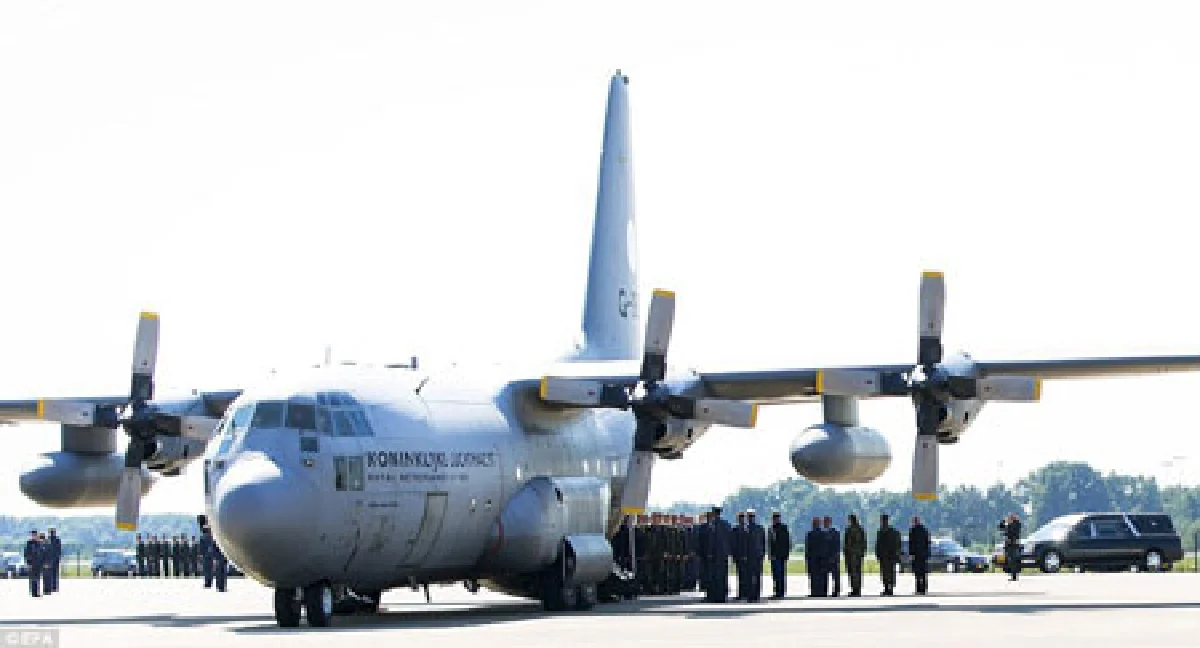 "เนเธอร์แลนด์"ไว้อาลัยผู้เสียชีวิตเหตุ MH17 ตก