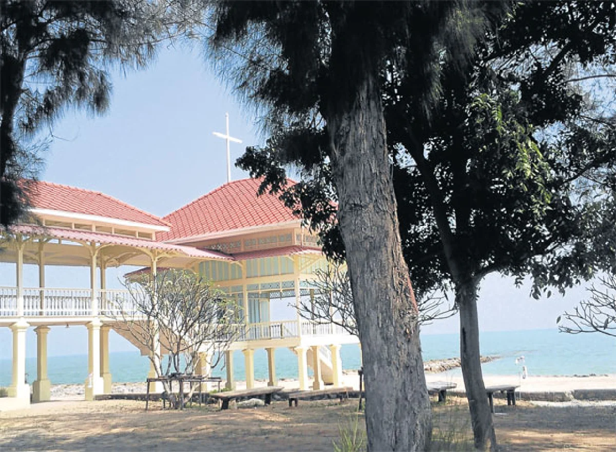 เลาะเลี้ยวเที่ยววัง