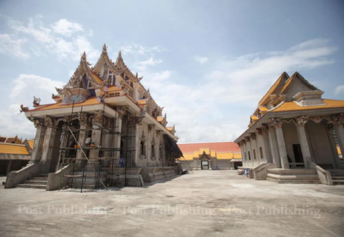 สุดทึ่ง!งานศิลป์พิสดารที่"วัดปริวาสราชสงคราม"