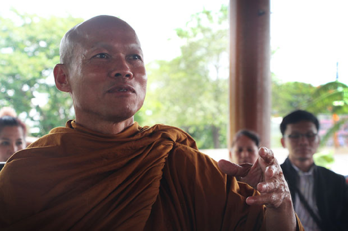 พุทธะอิสระไกล่เกลี่ยธกส.เงินจำนำข้าวไร้ข้อสรุป พุทธะอิสระไกล่เกลี่ยธกส.เงินจำนำข้าวไร้ข้อสรุป