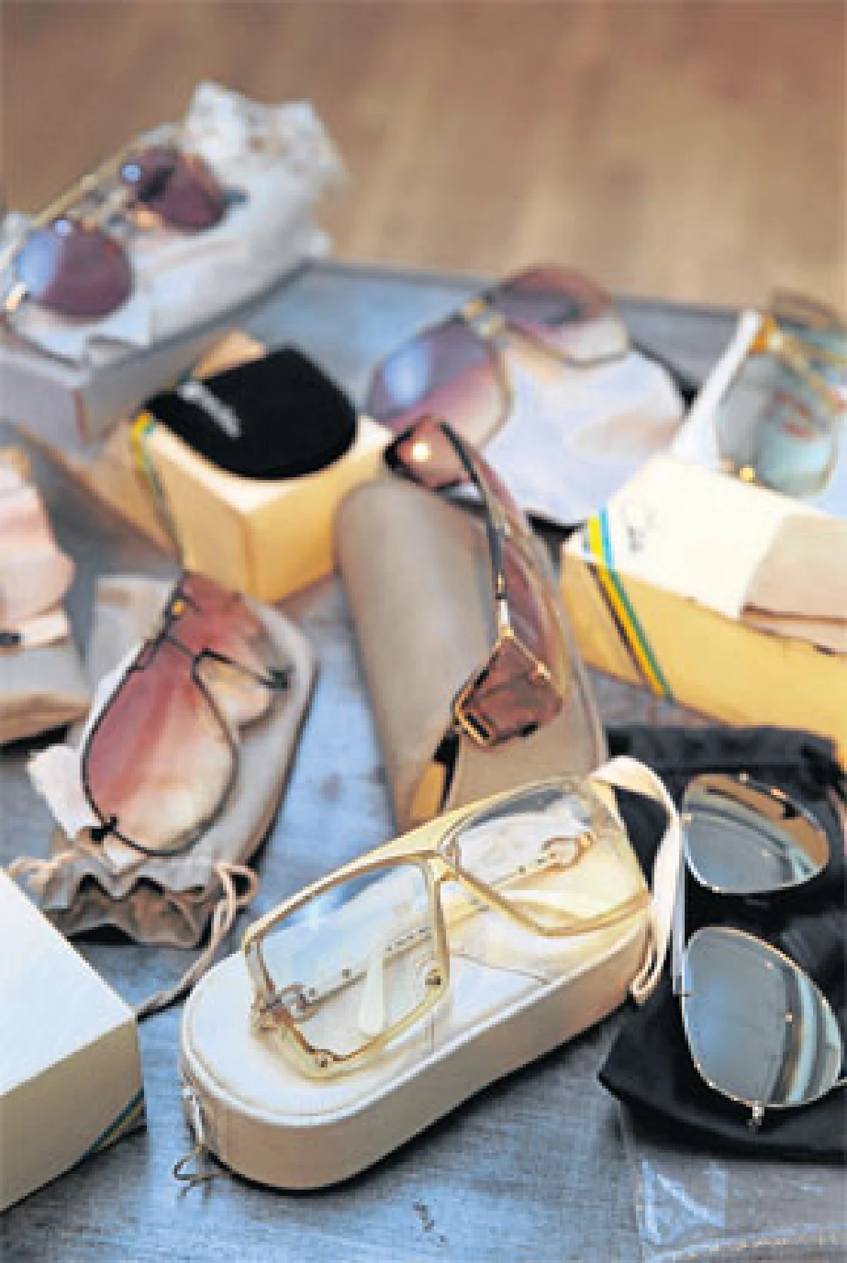 แว่นเท่ๆ ของสะสมเสริมคาแรกเตอร์ของ จิตต์สิงห์ สมบุญ