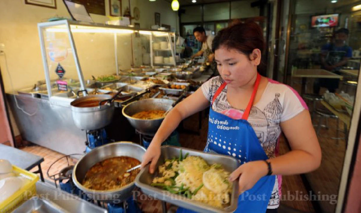 คสช.ชวนชิม-พณ.กดไลค์"นายอู๋"ข้าวแกง