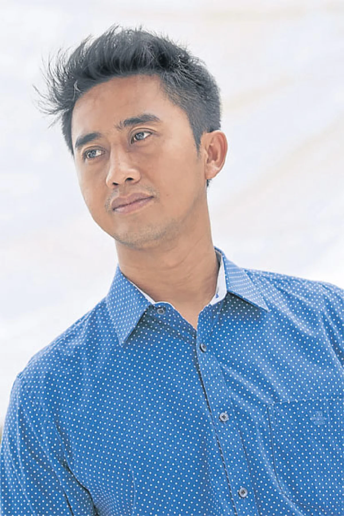 ผู้ประกาศข่าวจอมลุย อนุวัต เฟื่องทองแดง