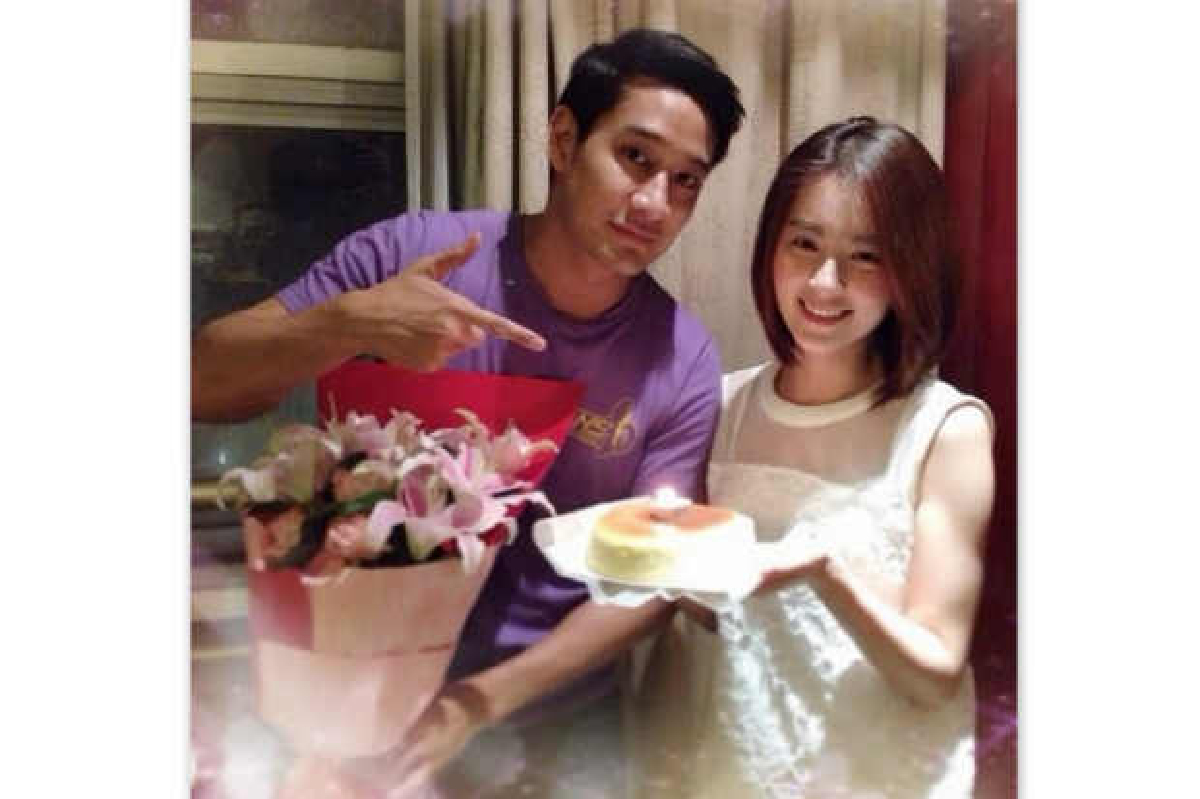 "ป้อง"แจงภาพสาวจีนถือเค้กHBDแค่เพื่อน ยันไม่รีเทิร์น"แก้ว" "ป้อง"แจงภาพสาวจีนถือเค้กHBDแค่เพื่อน ยันไม่รีเทิร์น"แก้ว"