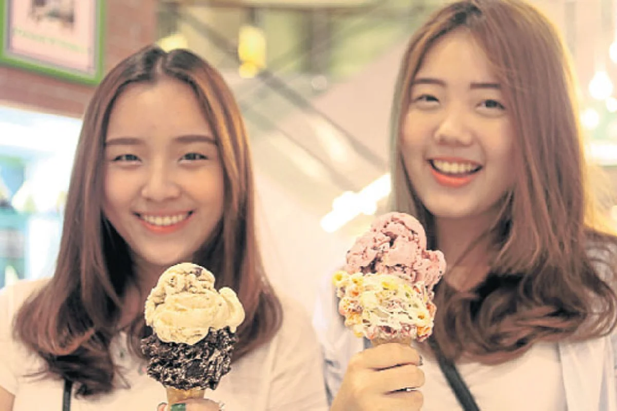อร่อยไม่เหมือนใคร ไอศกรีมจากบอสตัน อีแม็กแอนด์โบลิโอส์