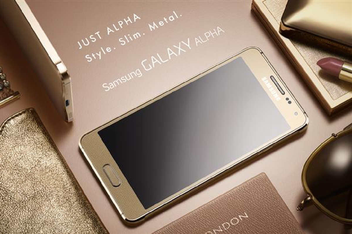 'ซัมซุง'เผยโฉมมือถือขอบโลหะหรู Galaxy Alpha (มีคลิป) 'ซัมซุง'เผยโฉมมือถือขอบโลหะหรู Galaxy Alpha (มีคลิป)