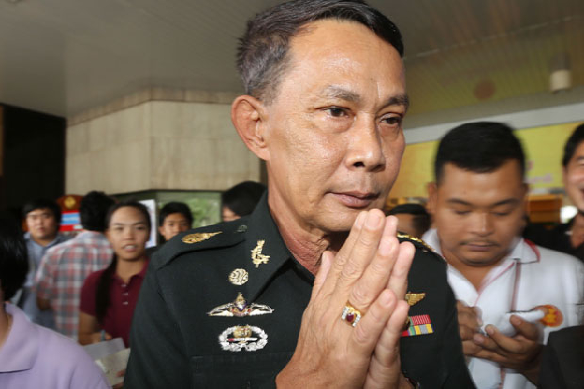 "บิ๊กติ๊ก"พร้อมแจงทรัพย์สินอุบเสนอชื่อ"ประยุทธ์"นายกฯ "บิ๊กติ๊ก"พร้อมแจงทรัพย์สินอุบเสนอชื่อ"ประยุทธ์"นายกฯ