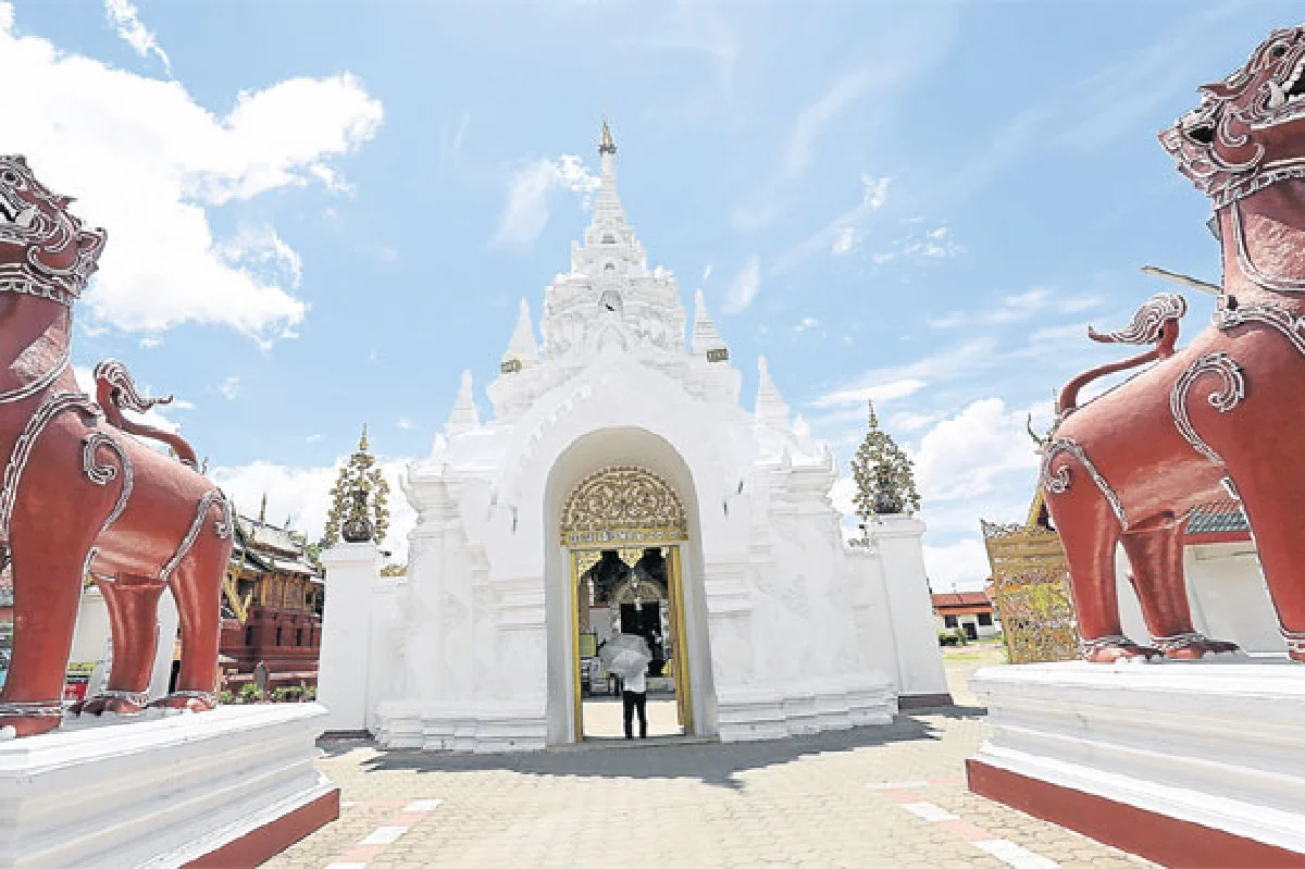 พาแม่เที่ยวเมืองสตรี ‘ลำพูน’