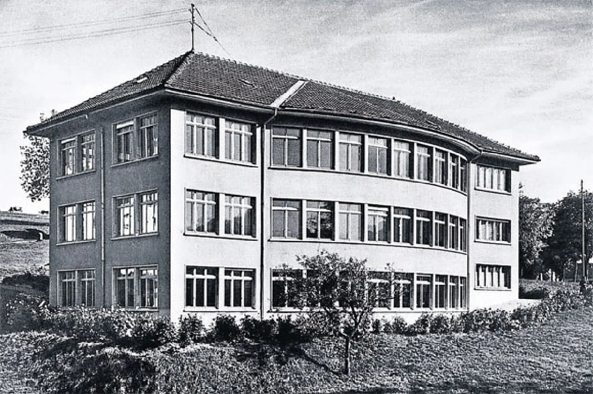 140 เพียเจต์ นาฬิกาหรูสัญชาติสวิส