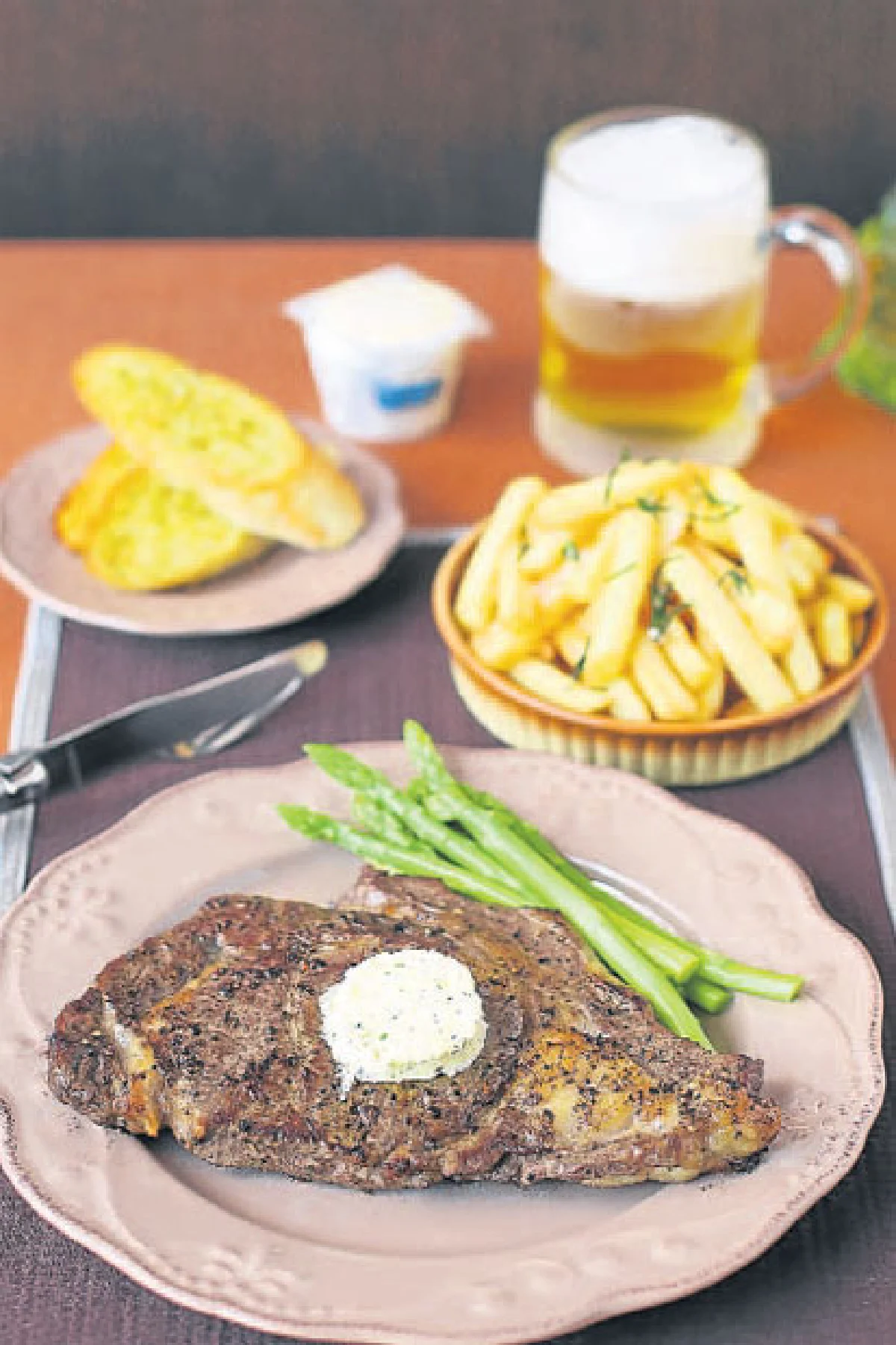 Cookool Steakhouse Steak กับเนย Cafe de Paris