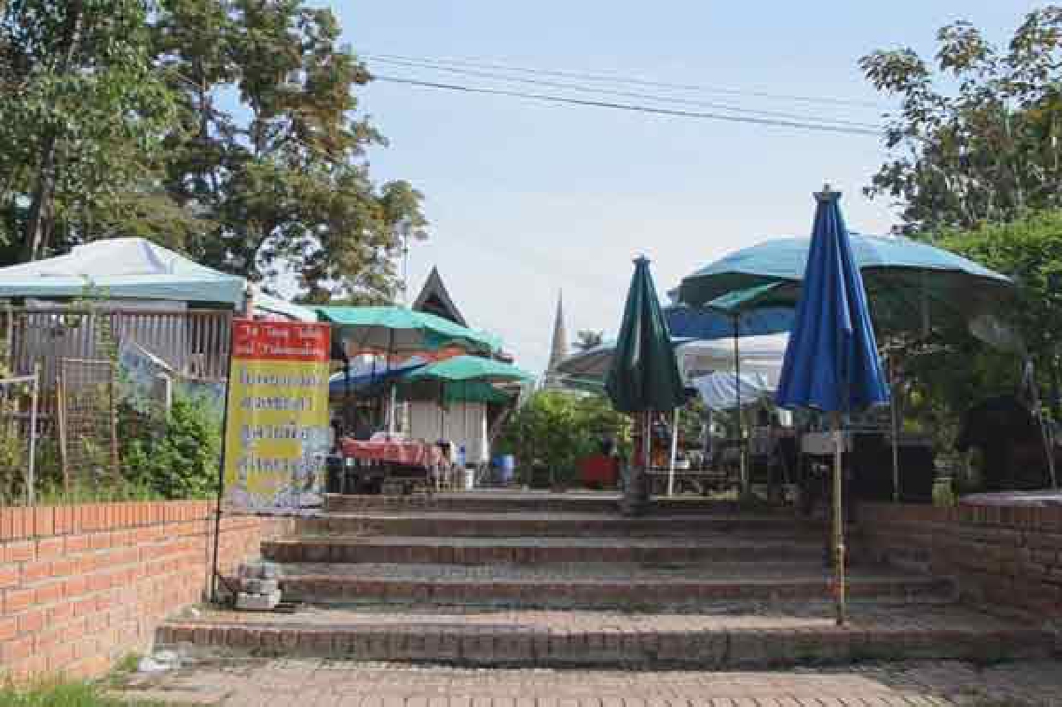 ทหารย้ำต้องย้ายร้านค้าพ้นวิหารกรุงเก่า ทหารย้ำต้องย้ายร้านค้าพ้นวิหารกรุงเก่า