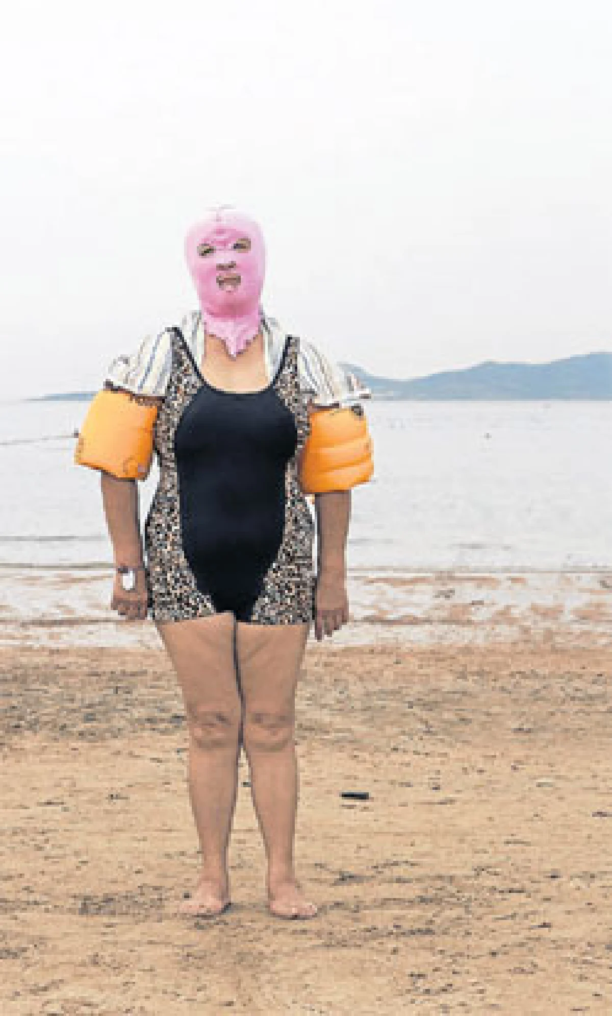 "เฟส กินี่" หน้ากากชุดว่ายน้ำเทรนป้องกันผิวหน้าของสาวจีน