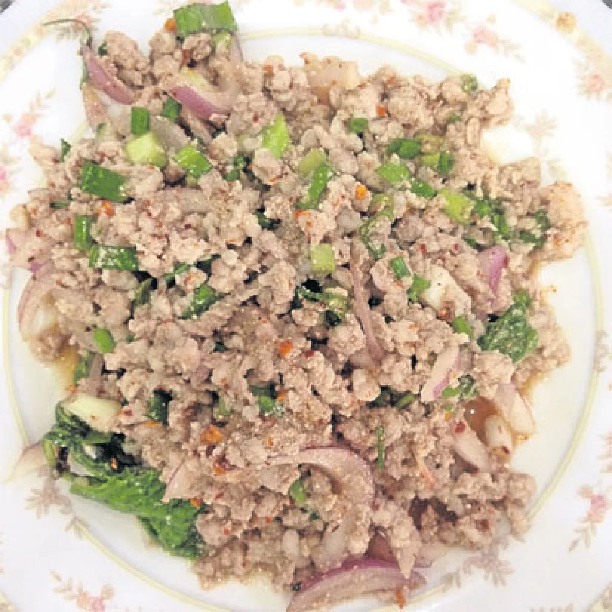 จรูญ-แดงไก่ย่าง ร้านเก่าแก่แห่งบางโพ