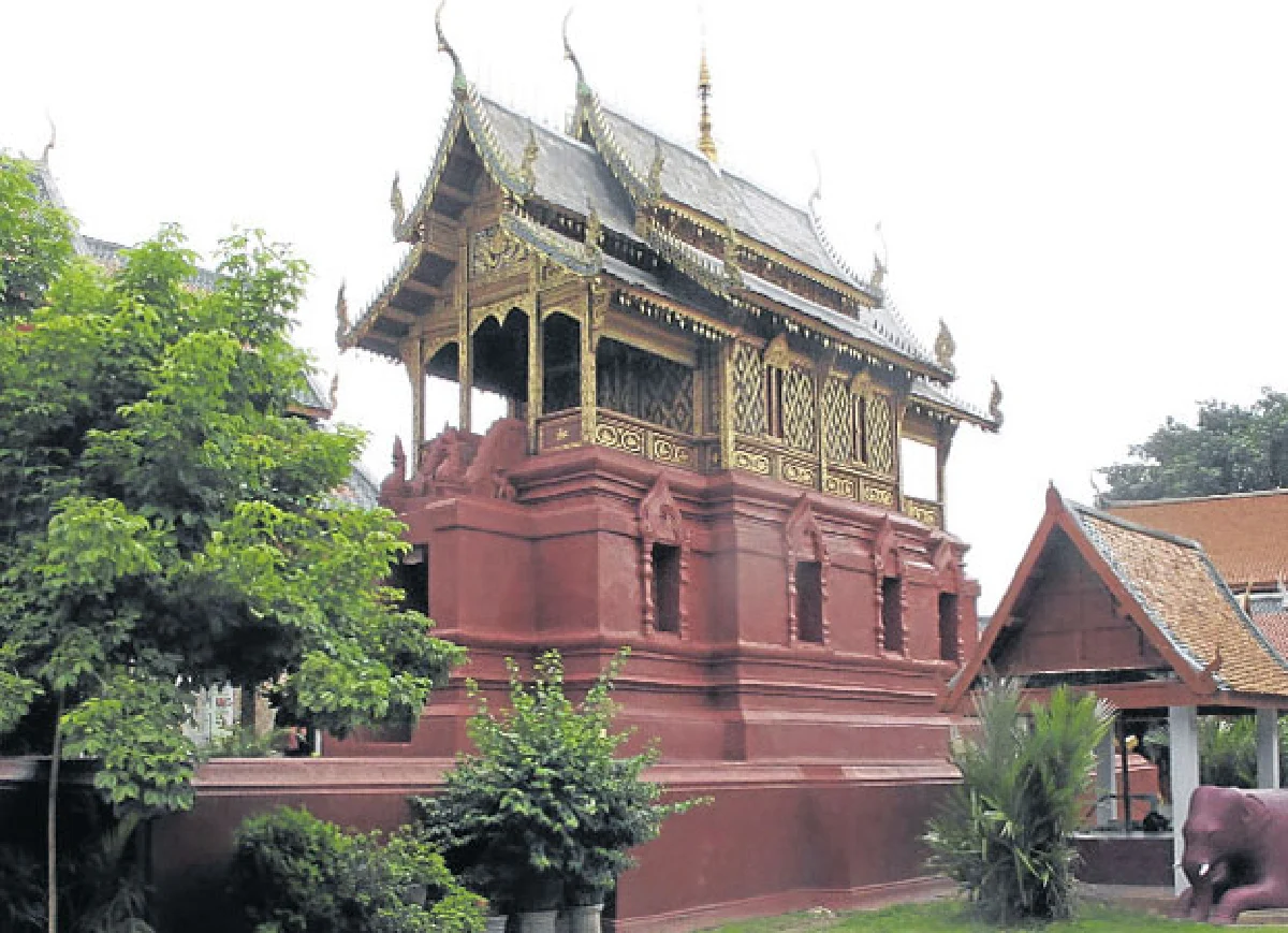 วัดพระธาตุหริภุญชัย สิ่งศักดิ์สิทธิ์แห่งล้านนา