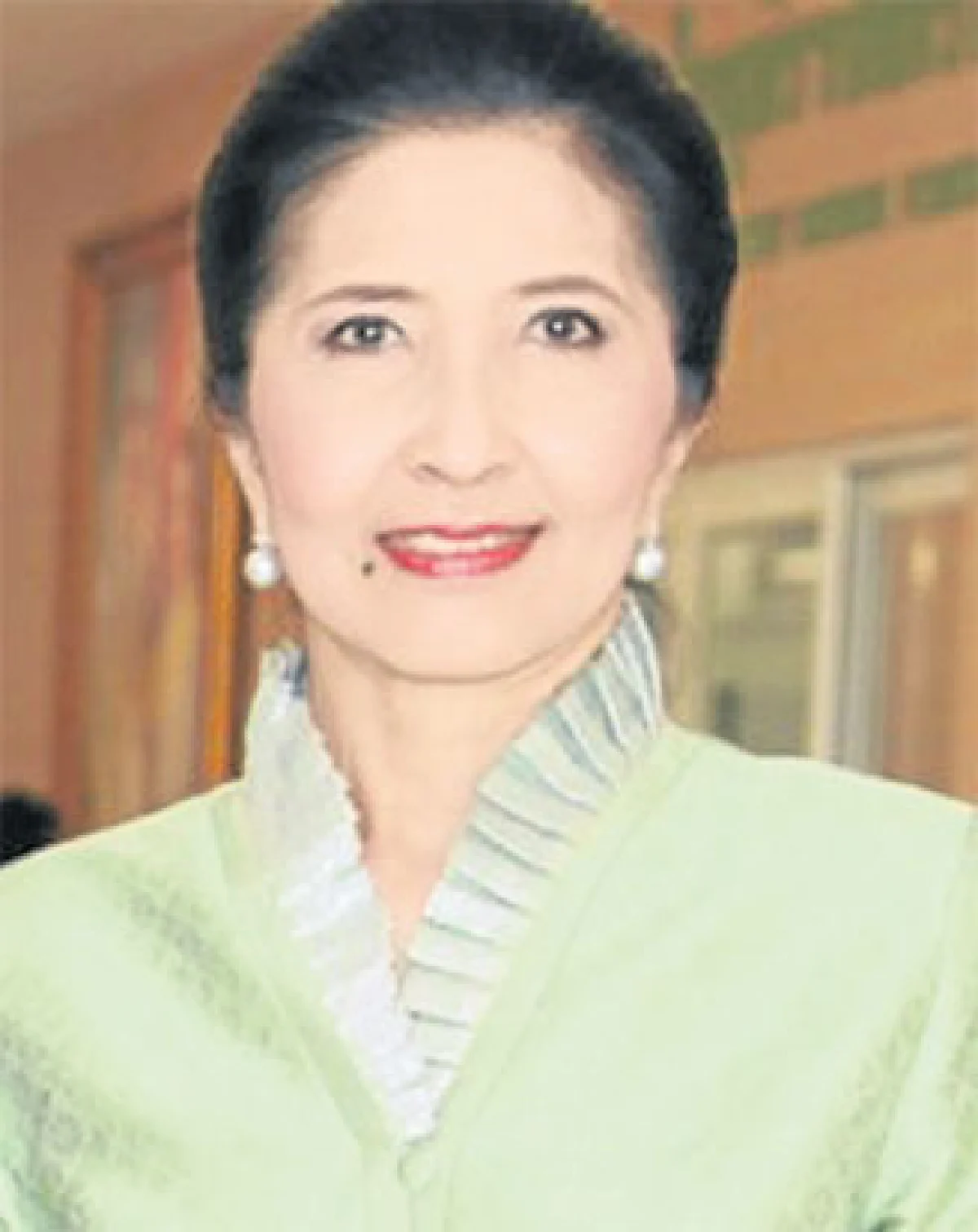 สุภาพสตรีหมายเลขหนึ่ง รศ.นราพร จันทร์โอชา