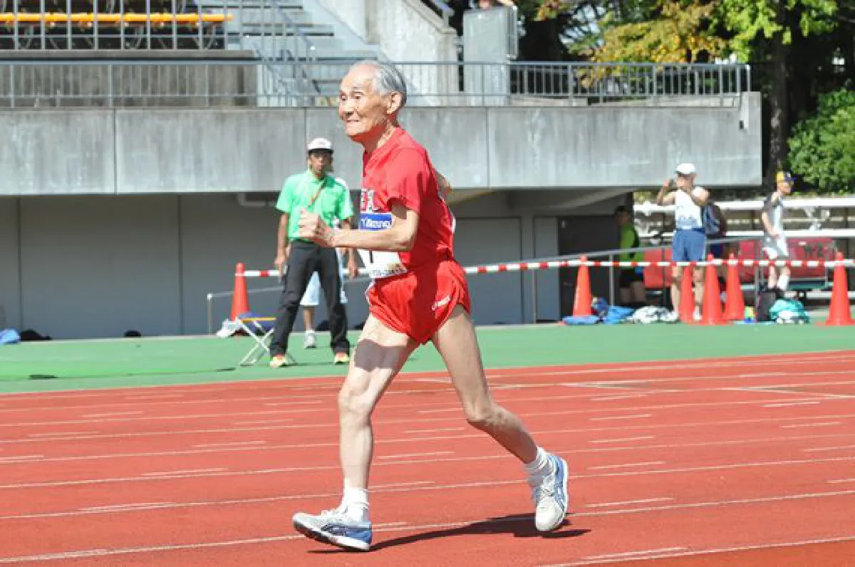 World's fastest over age 100 is Japanese man (video)