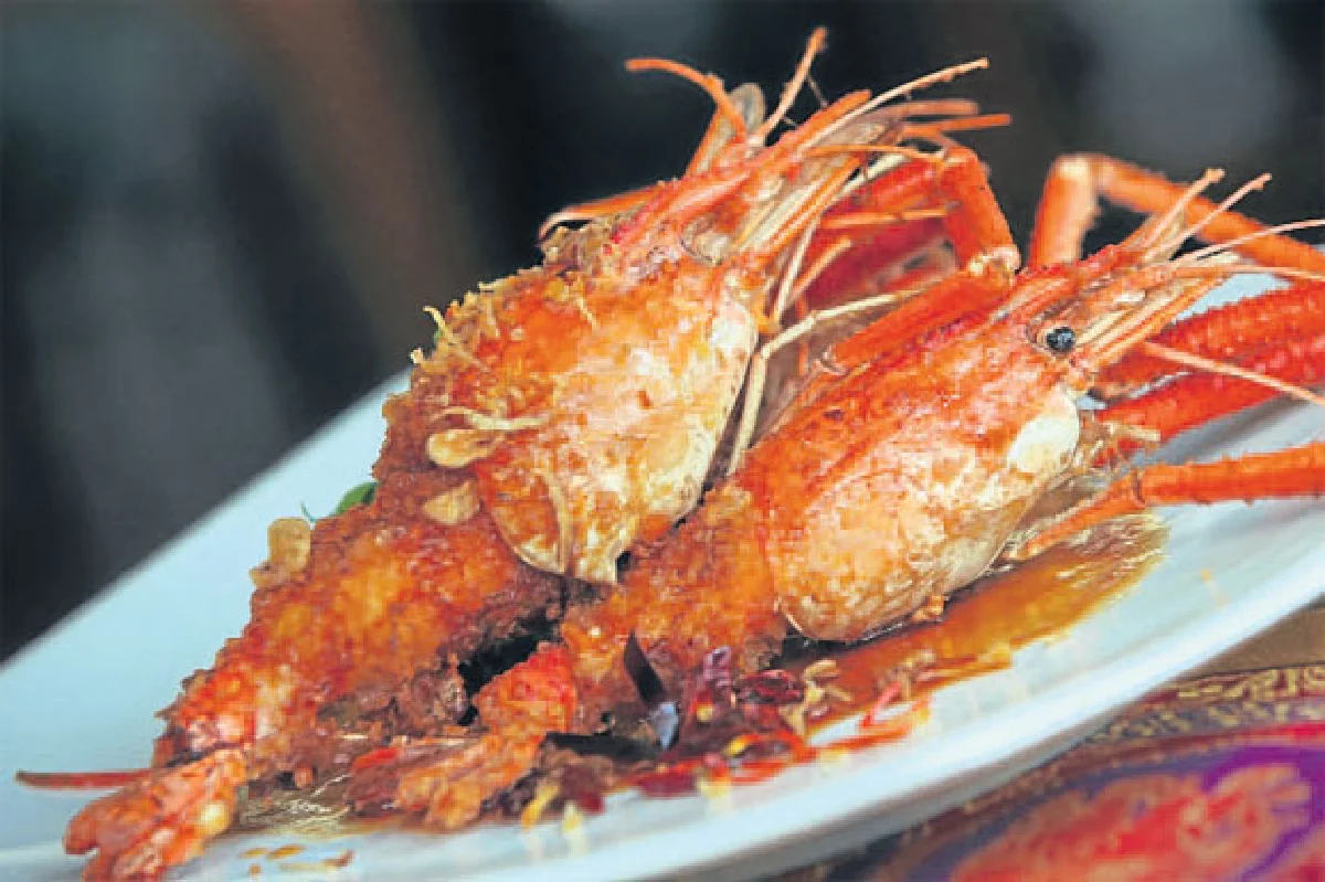 โสร่ง แสร้งว่า สไบ ว่าด้วย ‘กุ้ง’ ในเมนูไทยๆ
