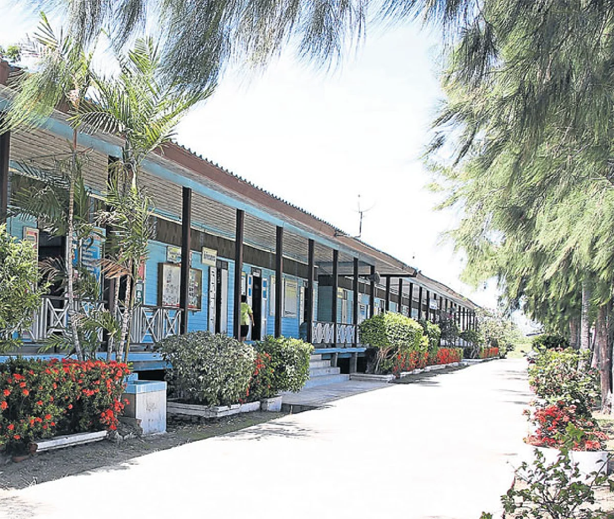 โรงเรียนประจำถิ่น