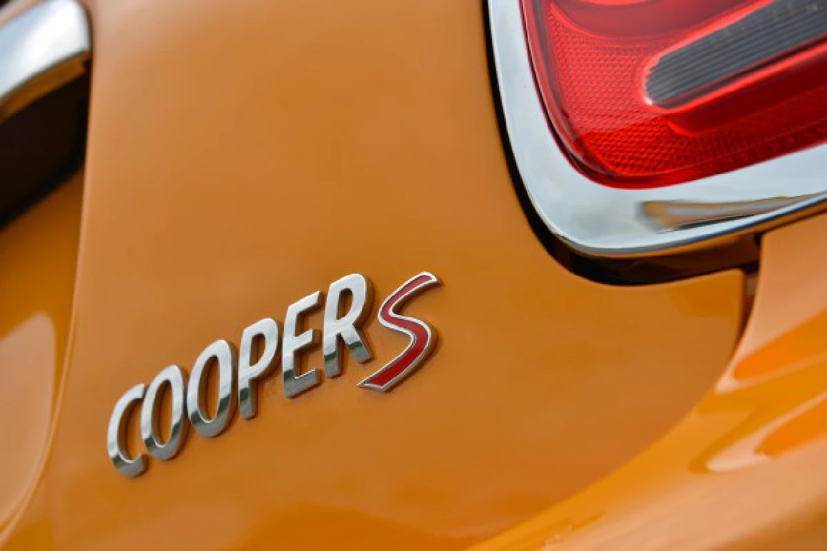 The new MINI สปอร์ตคันเล็ก เพื่อเธอ