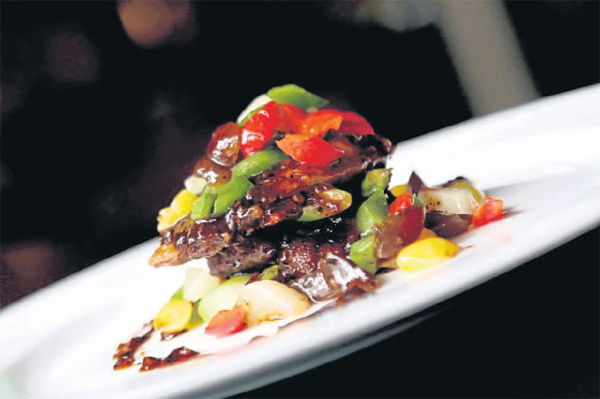 ไพฑูรย์ เชาว์ชาญชัยกุล จีนร่วมสมัยในแนวทางสร้างสรรค์