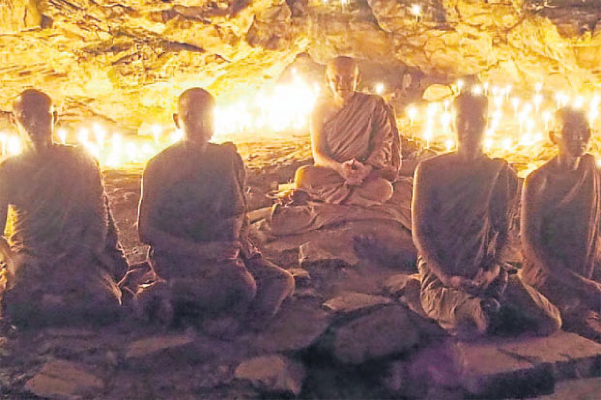 สาธุการ กฐินประวัติศาสตร์ ในชมพูทวีป!! สาธุการ กฐินประวัติศาสตร์ ในชมพูทวีป!!