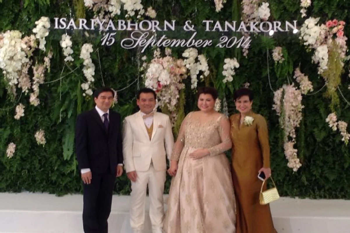 ประยุทธ์-บิ๊กการเมืองร่วมงานแต่งลูกบวรศักดิ์คึกคัก