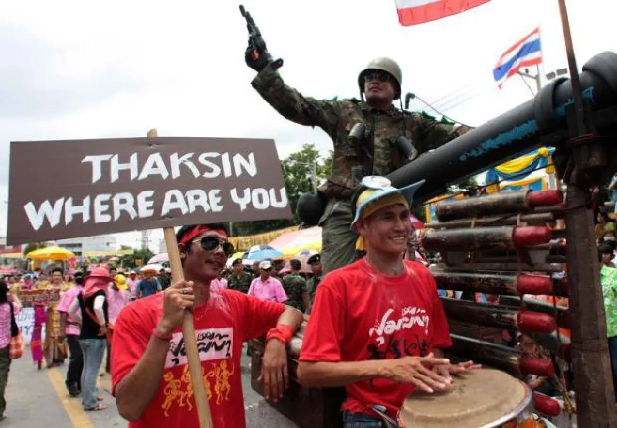Thaksin not cut from history textbooks, govt says