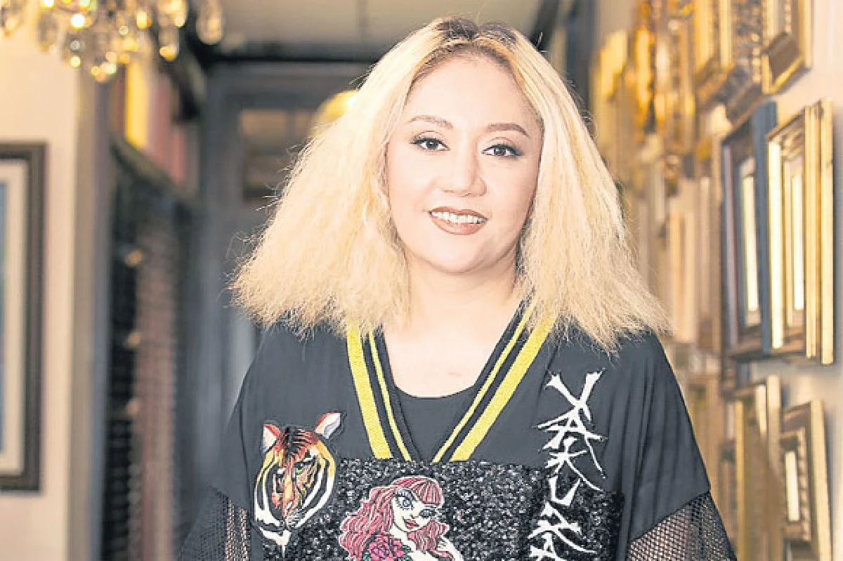 อัญชลี วิกสิตนาคกุล พลังความรักในศิลปะสุดหัวใจ