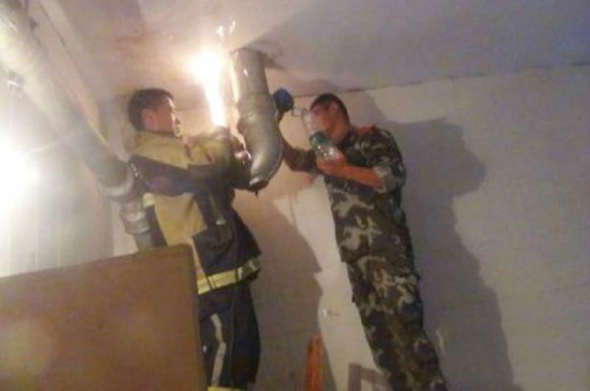 สาวจีนทิ้งลูกเพิ่งคลอดลงส้วม (มีคลิป)