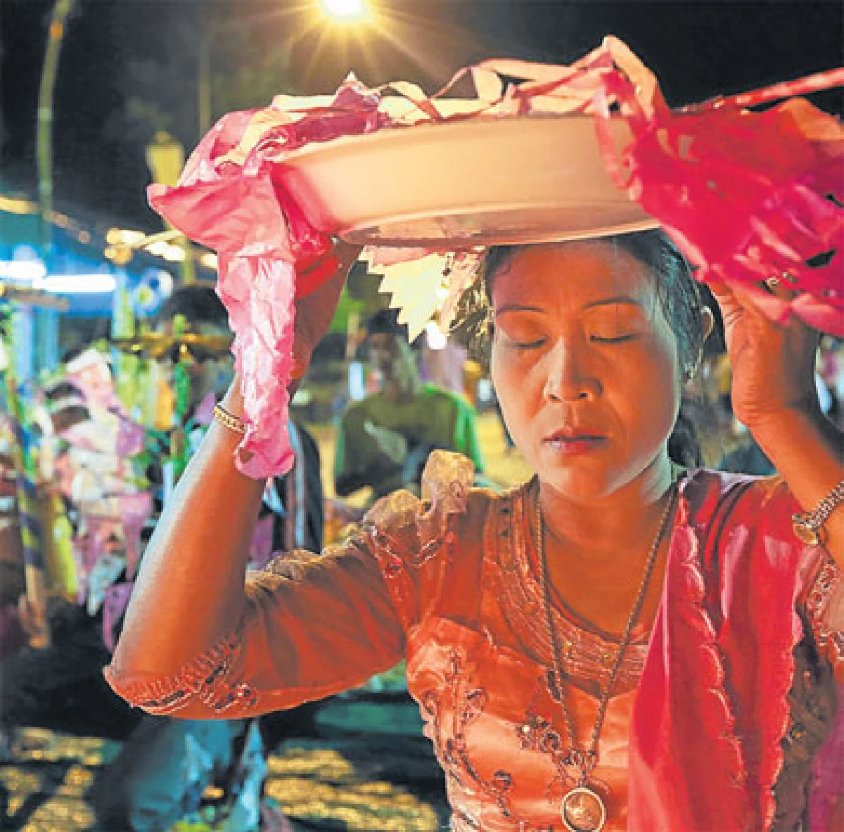 ลอยเรือสะเดาะเคราะห์ สังขละบุรี