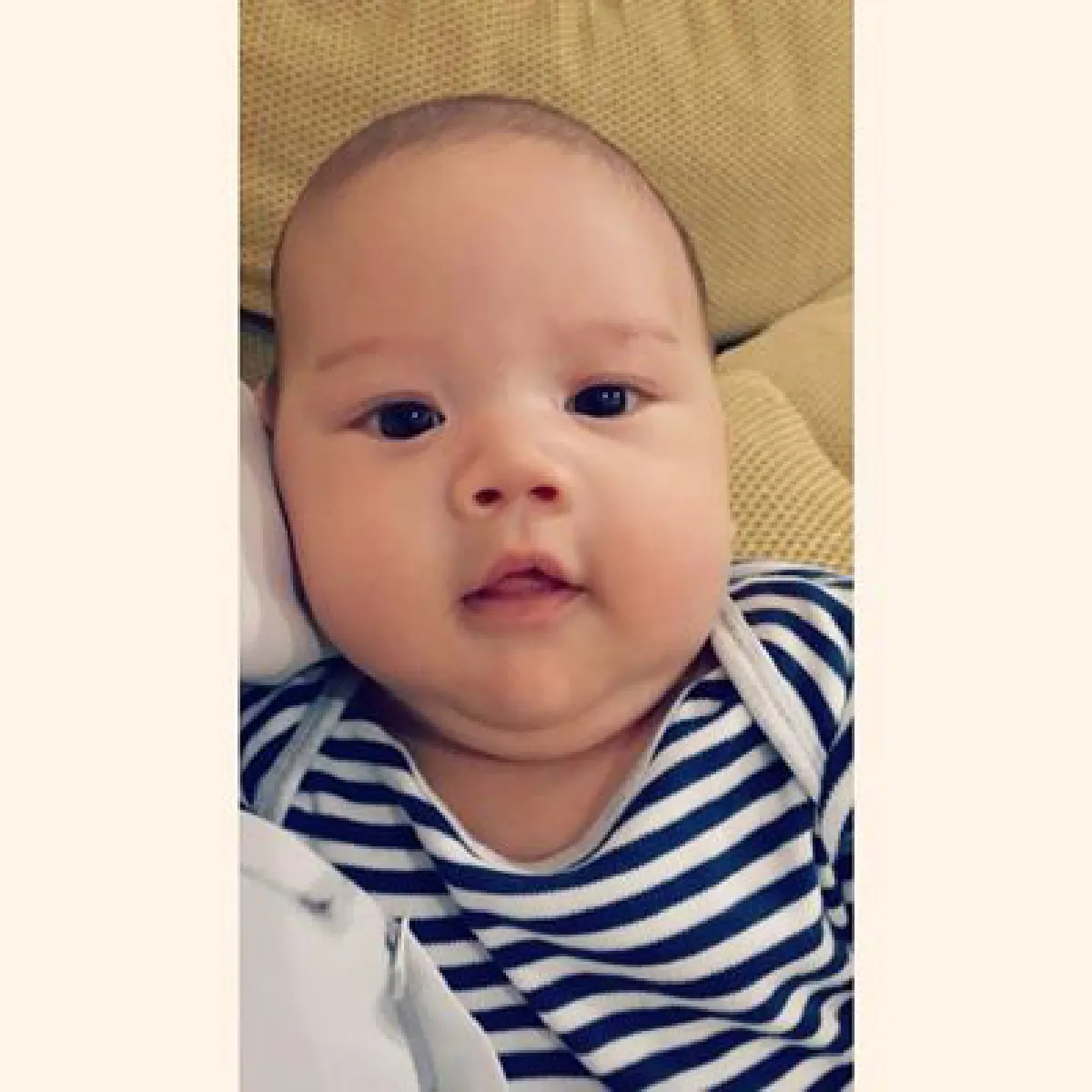 "ไมค์"ควง"ซาร่า"พร้อมลูกชายขอพรสิ่งศักดิ์สิทธิ์ที่ภูเก็ต