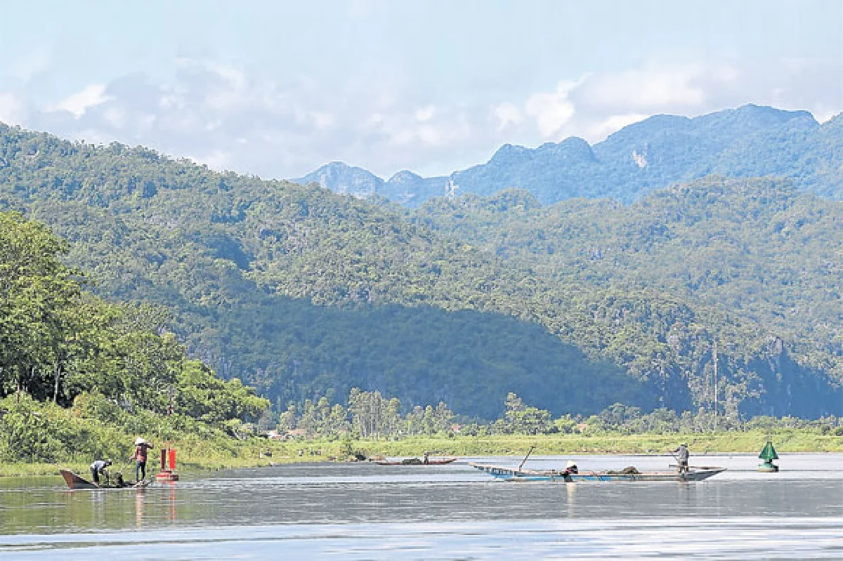 มองถ้ำ ‘ฟ็องญา’