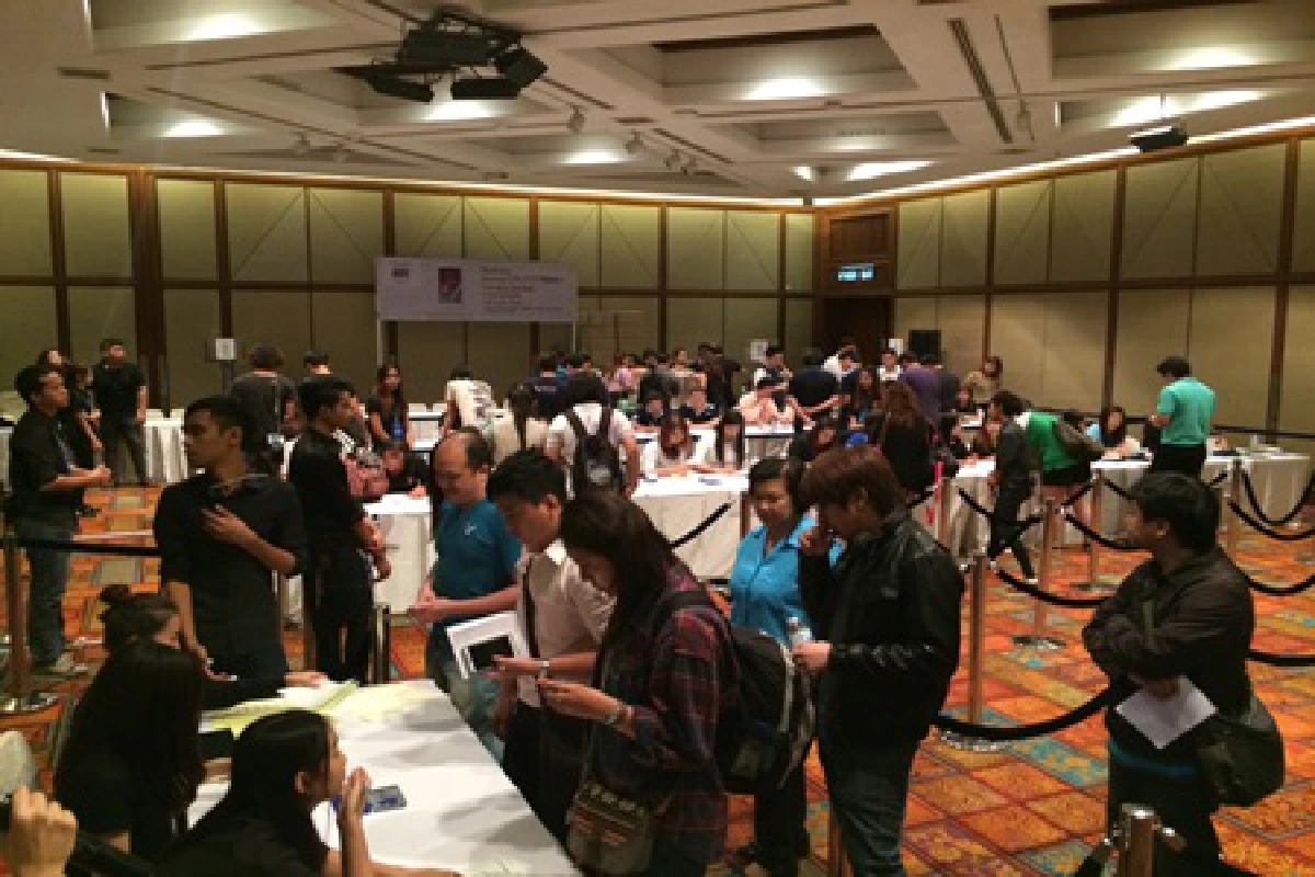 เริ่มแล้ว!! ไทยแลนด์ โมบายล์ เอ็กซ์โป 2014