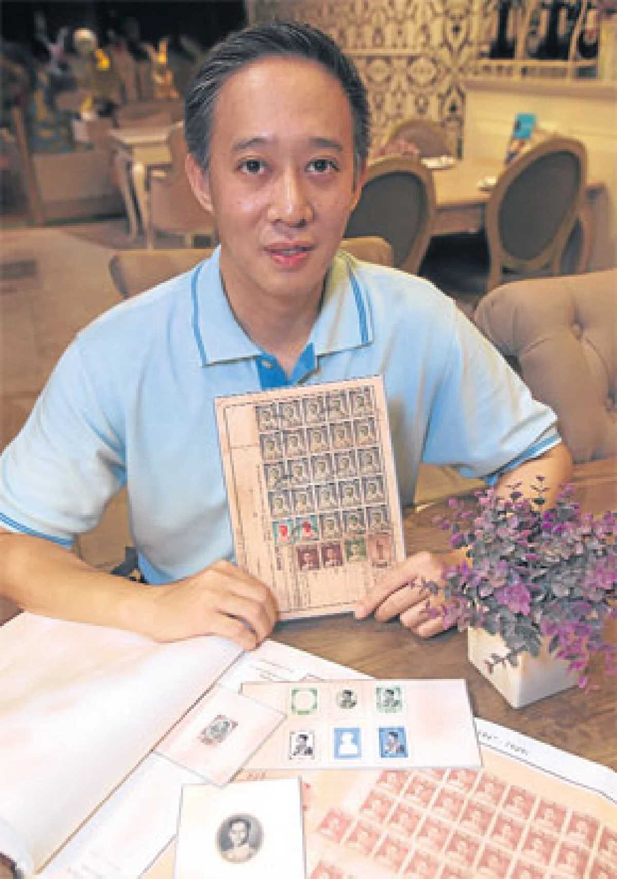 แสตมป์พระรูป ร.9 ระดับเหรียญทองของ หมอโป้ง นพ.อุกฤษฎ์ อุเทนสุต