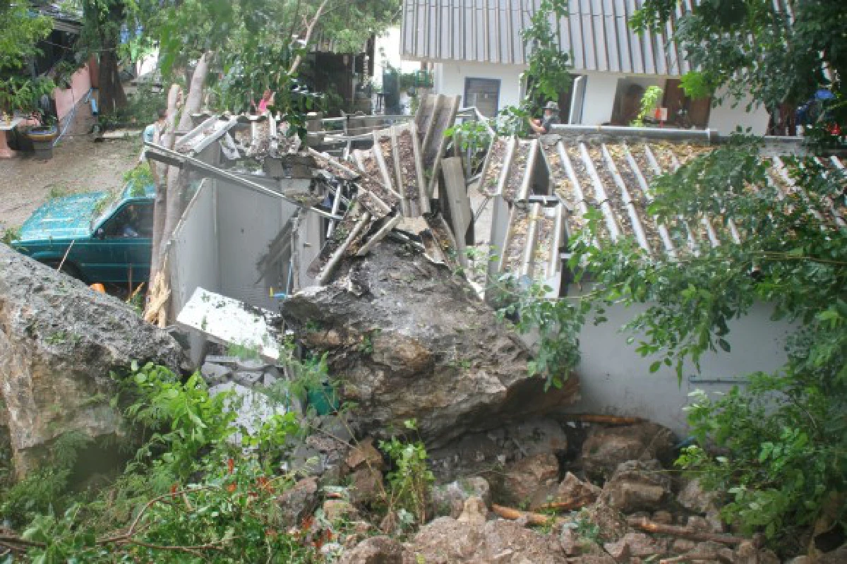 Russian crushed after boulder falls from mountain