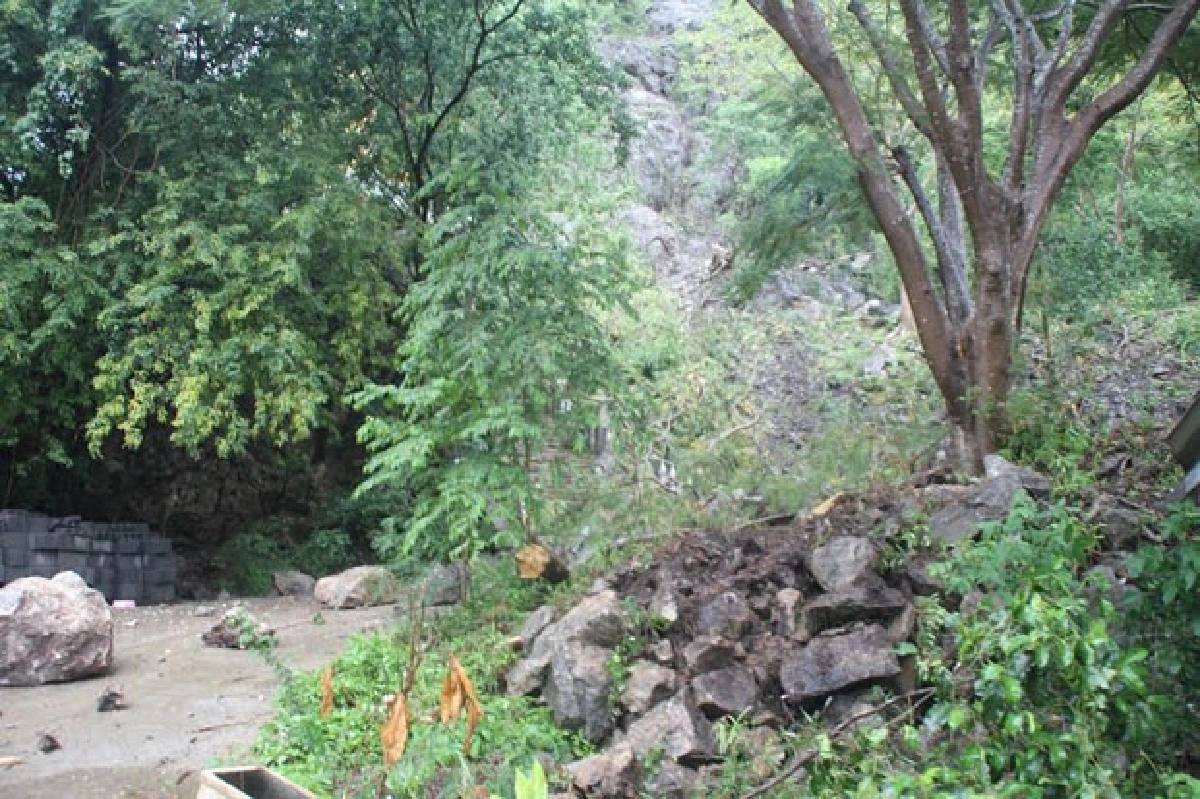 Russian crushed after boulder falls from mountain