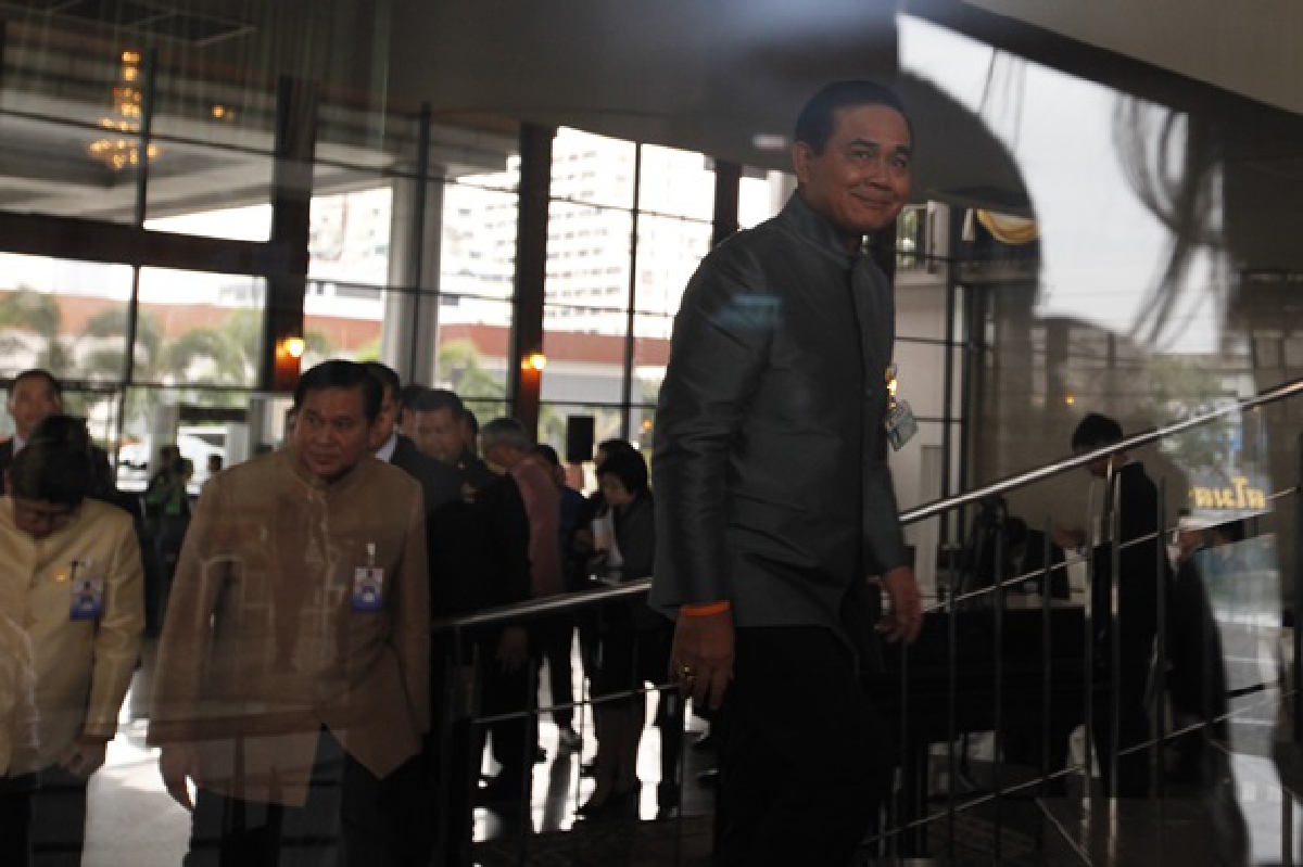 "บิ๊กตู่"ถกครม.-คสช.เชื่อมการทำงาน5กลุ่มงาน "บิ๊กตู่"ถกครม.-คสช.เชื่อมการทำงาน5กลุ่มงาน